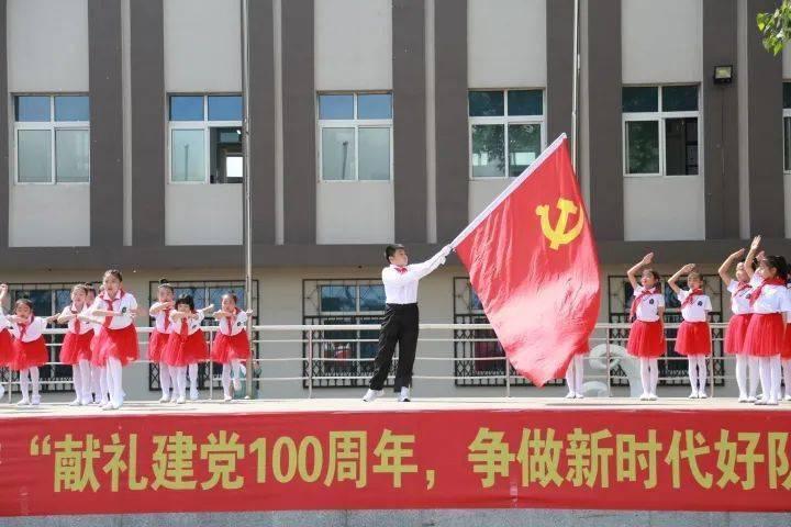 全员低迷!鹈鹕仅得83分赛季新低 上一场刚轰下153分
