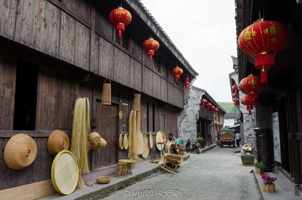 梅子社区：办好民生“小实事” 托起群众“大幸福